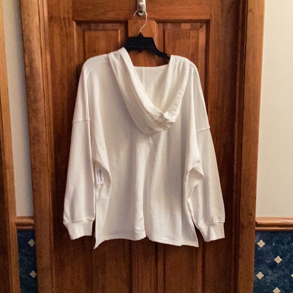Old Navy hooded pull over light material cream colored size large - Picture 9 of 10